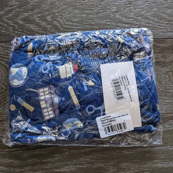 NWT Kickee Pants Print Loosey Goosey Long Sleeve Tee in Navy Education Small - Picture 6 of 6